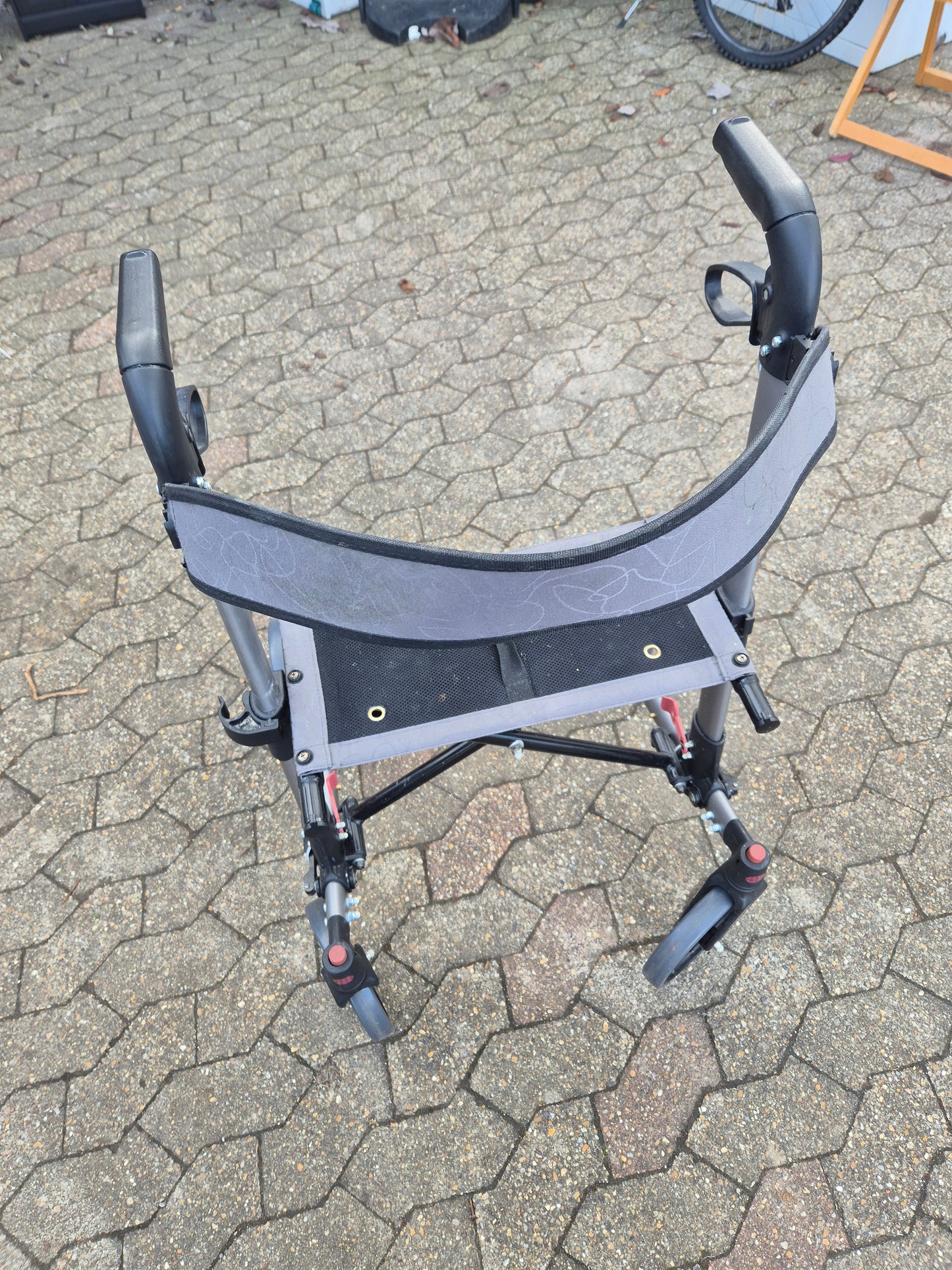 CareCo Rollator