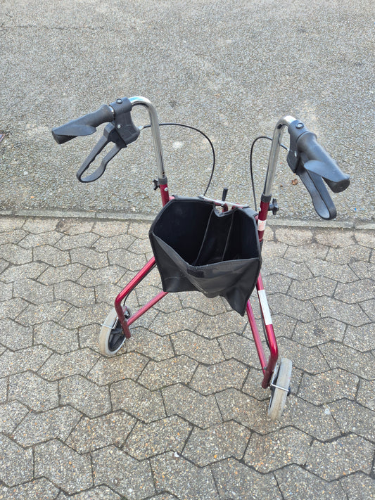 Days Triwalker